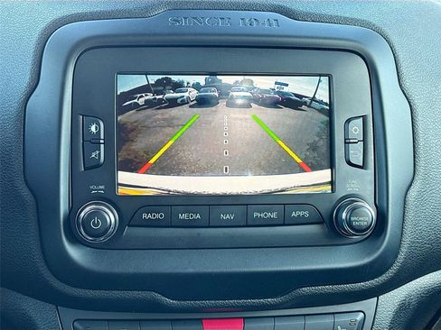 Used 2016 Jeep Renegade 75th Anniversary AWD/4WD image 15