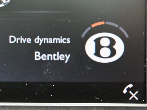 Used 2019 Bentley Bentayga AWD/4WD image 20