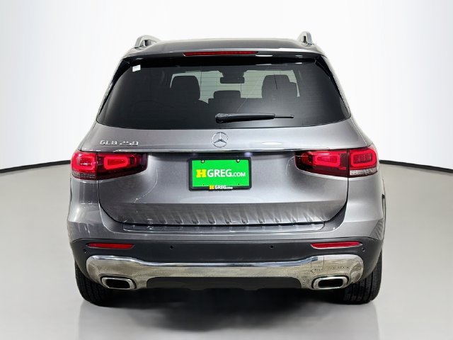 Used 2022 Mercedes-Benz GLB 250 w/ Premium Package Lite image 8