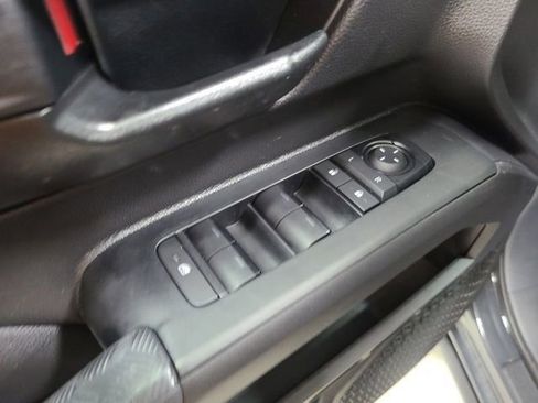 Certified 2024 Toyota Tacoma SR AWD/4WD image 18