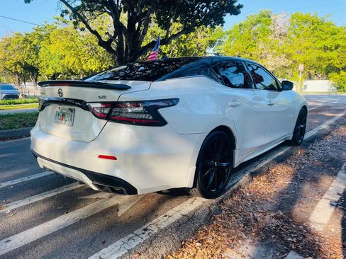Used 2019 Nissan Maxima SR w/ Premium Package image 5