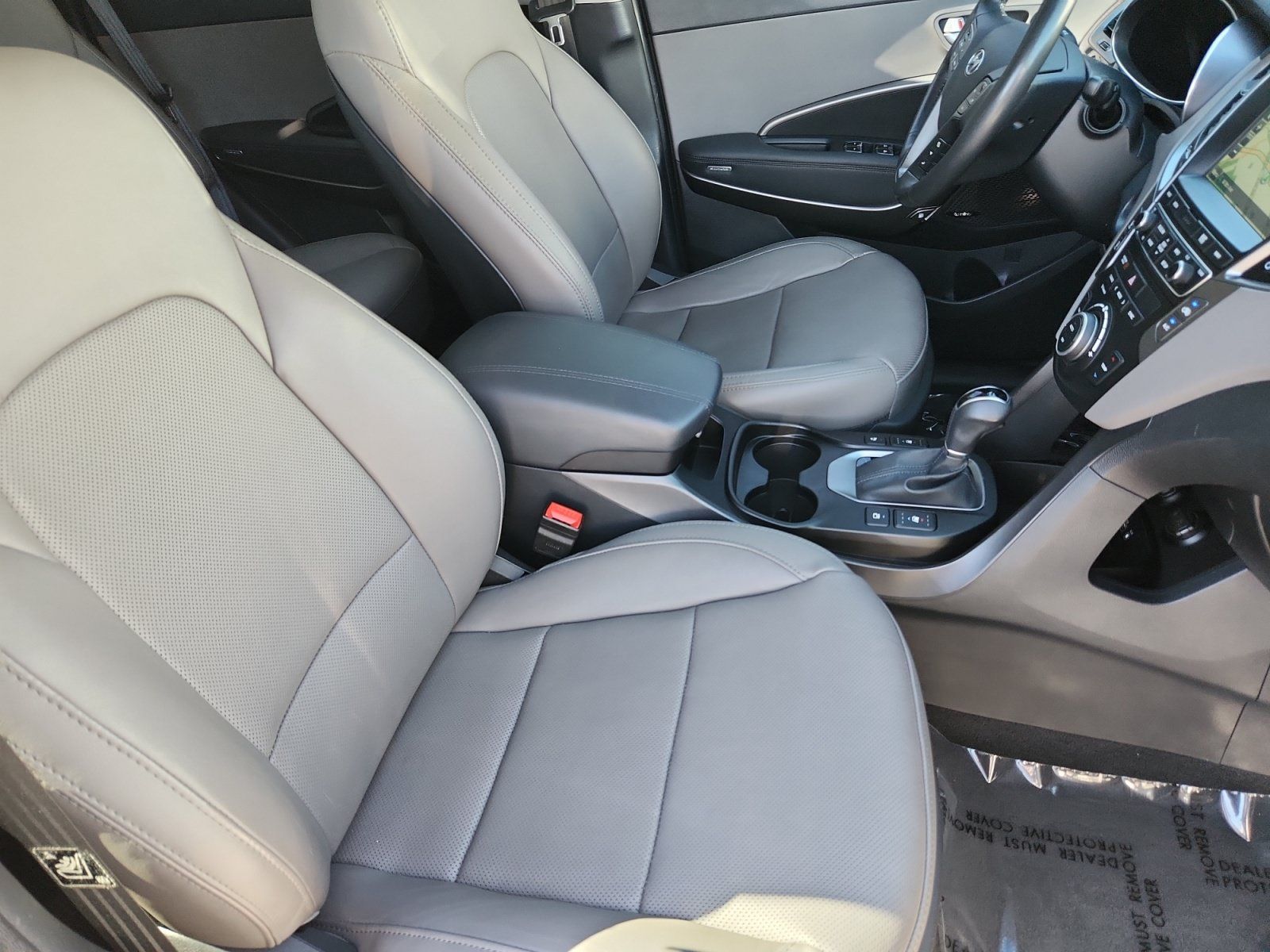 Used 2017 Hyundai Santa Fe Sport w/ 2.4L Tech Package 04 AWD/4WD image 16