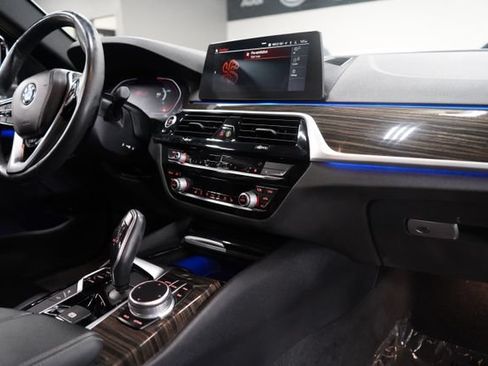 Used 2020 BMW 540i w/ Convenience Package RWD image 23