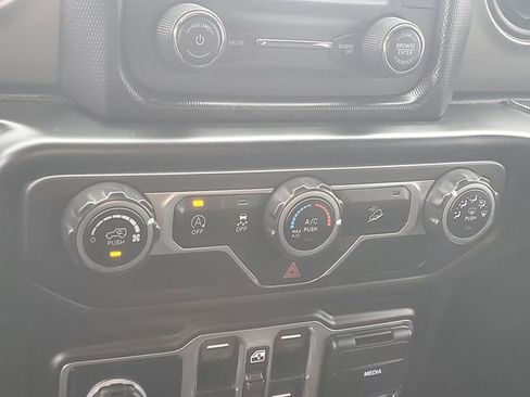 Used 2020 Jeep Wrangler Unlimited Sport S image 16