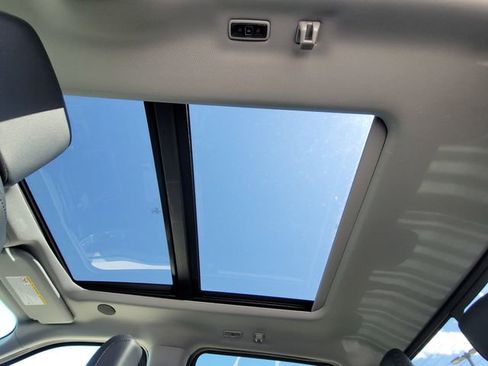 New 2026 Ford F250 Lariat w/ Lariat Ultimate Package image 9