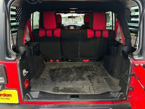 Used 2017 Jeep Wrangler Unlimited Sport image 13