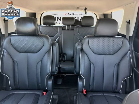 Used 2024 Hyundai Palisade SEL AWD/4WD image 16
