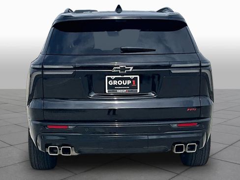 Used 2025 Chevrolet Traverse RS w/ LPO, Floor Liner Package FWD image 4