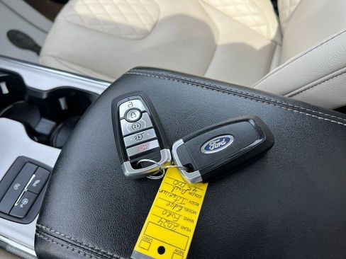 Used 2024 Ford Edge Titanium w/ Titanium Elite Package image 34