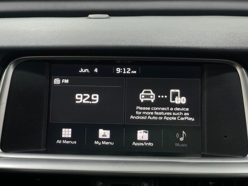Used 2020 Kia Optima SE FWD image 23