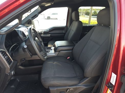 Used 2018 Ford F150 XLT w/ Equipment Group 302A Luxury RWD image 11