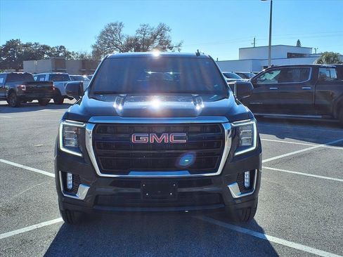 Used 2024 GMC Yukon SLE image 2