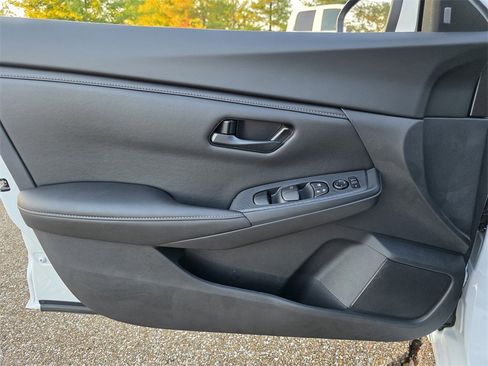 New 2025 Nissan Sentra S image 14