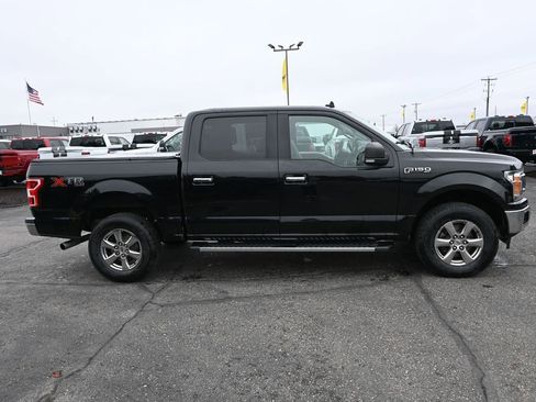 Used 2018 Ford F150 XLT w/ Equipment Group 302A Luxury image 9