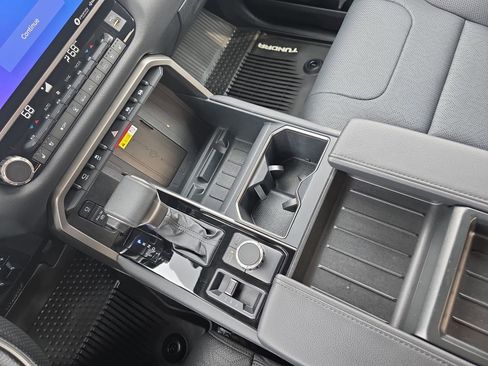 Used 2023 Toyota Tundra Limited image 24