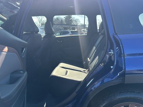 Used 2025 Subaru Forester Sport w/ Popular Package image 19