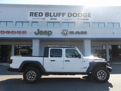 New 2025 Jeep Gladiator Rubicon w/ Steel Bumper Group