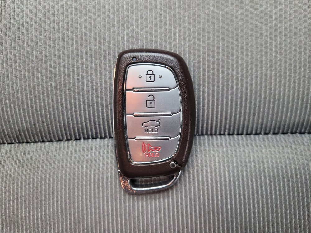 Used 2018 Hyundai Elantra Value Edition FWD image 32
