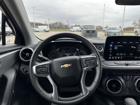 Used 2024 Chevrolet Blazer LT w/ Convenience Package image 16