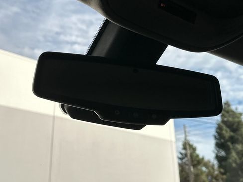 Used 2015 GMC Canyon SLT w/ Driver Alert Package image 24