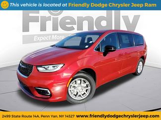 New 2026 Chrysler Pacifica Select video 1