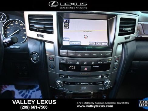 Used 2013 Lexus LX 570 4WD w/ Luxury Pkg image 16