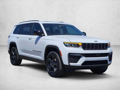 New 2026 Jeep Grand Cherokee L Limited RWD image 7