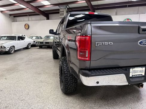 Used 2017 Ford F150 Lariat w/ Equipment Group 502A Luxury AWD/4WD image 15
