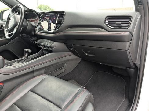 Used 2024 Dodge Durango GT AWD/4WD image 7