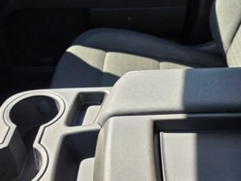 Used 2025 Chevrolet Silverado 1500 LT AWD/4WD image 22