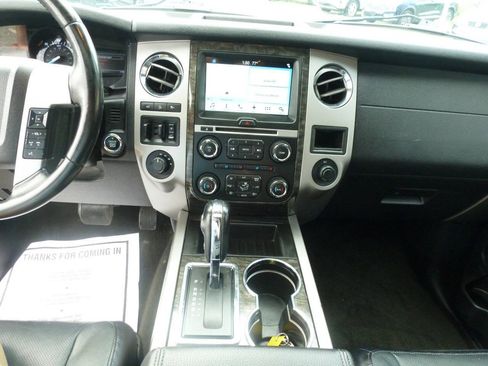 Used 2017 Ford Expedition Limited w/ Equipment Group 301A AWD/4WD image 26