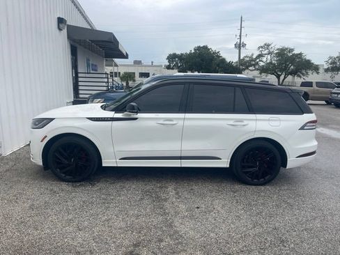 Used 2025 Lincoln Aviator Black Label w/ Black Label Special Edition AWD/4WD image 2