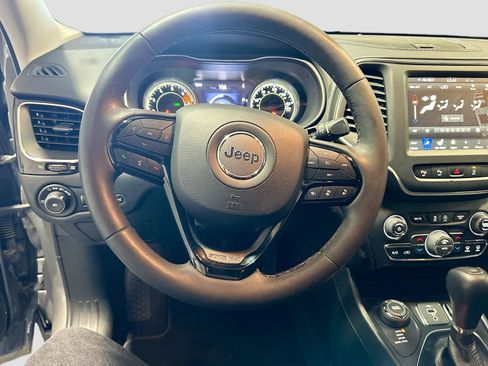 Used 2023 Jeep Cherokee Altitude Lux image 11