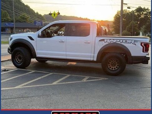 Used 2018 Ford F150 Raptor w/ Equipment Group 802A Luxury AWD/4WD image 1