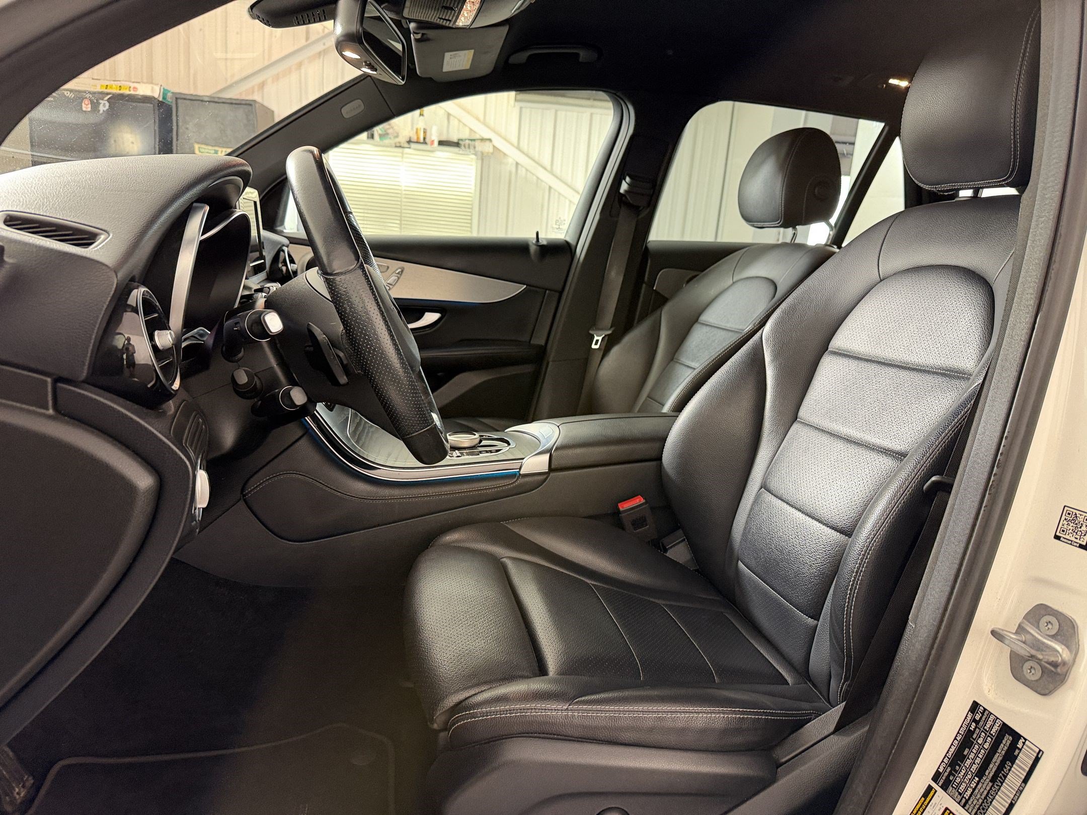 Certified 2019 Mercedes-Benz GLC 300 4MATIC image 5