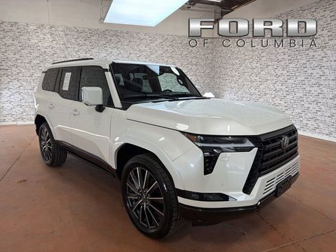 Used 2024 Lexus GX 550 w/ Accessory Package (Z1) image 1