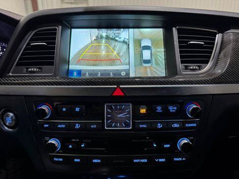 Used 2018 Genesis G80 3.3T Sport RWD image 15