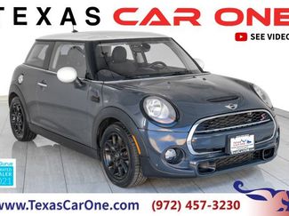 Used 2015 MINI Cooper S image 1