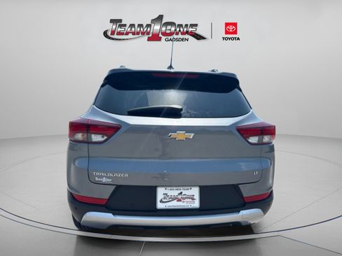 Used 2021 Chevrolet TrailBlazer LT w/ Premium Seating Package FWD image 6
