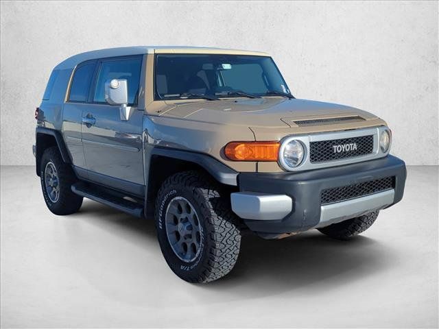 Used 2011 Toyota FJ Cruiser 4WD w/ Upgrade Pkg image 4