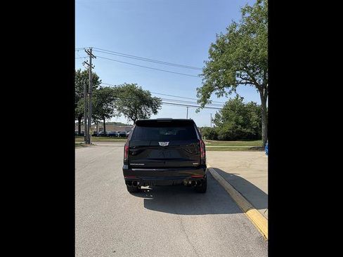 New 2026 Cadillac Escalade V AWD/4WD image 3