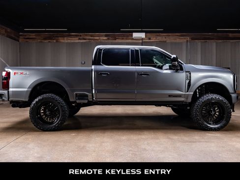 Used 2026 Ford F250 Platinum w/ Platinum Plus Package AWD/4WD image 11