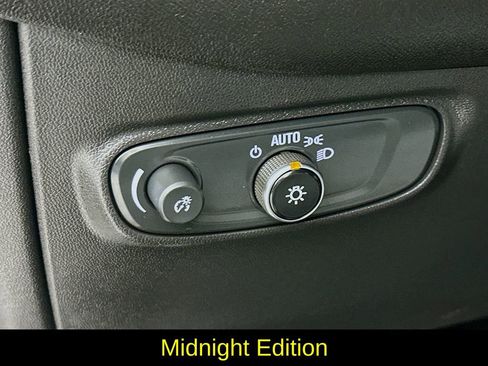 Used 2024 Chevrolet Equinox LS w/ LS Convenience Package image 15