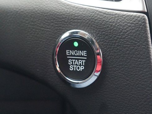 Used 2024 Ford Edge Titanium image 35