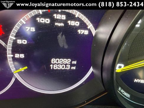 Used 2021 Porsche Cayenne E-Hybrid AWD/4WD image 28