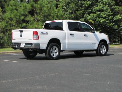 Used 2023 RAM 1500 Big Horn AWD/4WD image 4