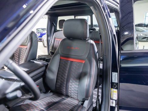 Used 2025 Ford F150 Lariat w/ Equipment Group 501A Mid image 37