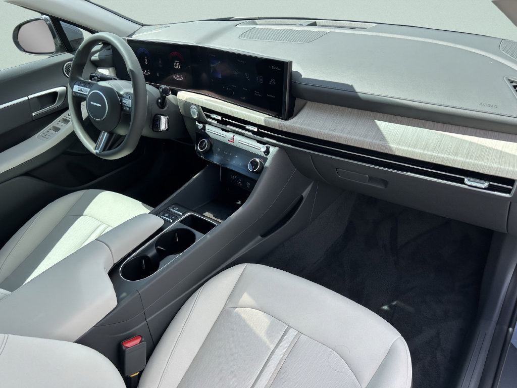 New 2026 Hyundai Sonata SEL FWD image 17