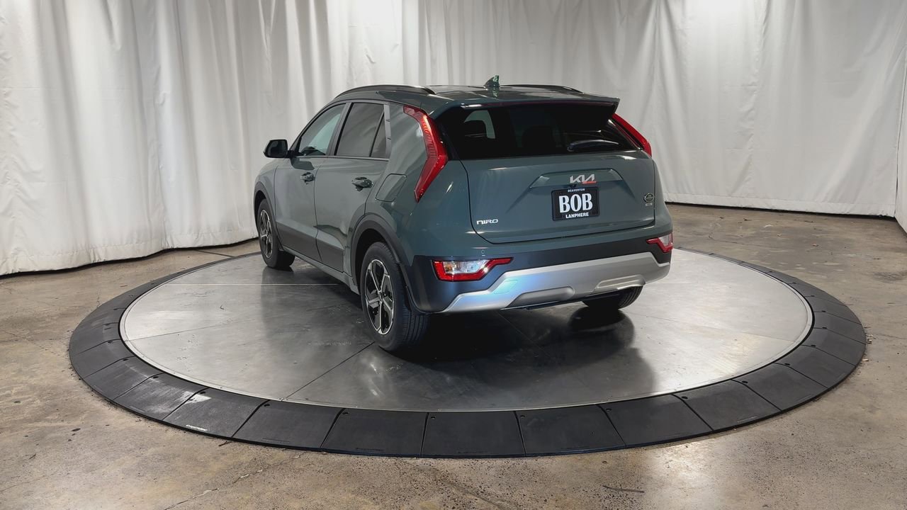 New 2026 Kia Niro EX FWD image 10