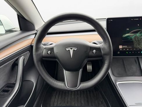 Used 2022 Tesla Model 3 Performance image 12